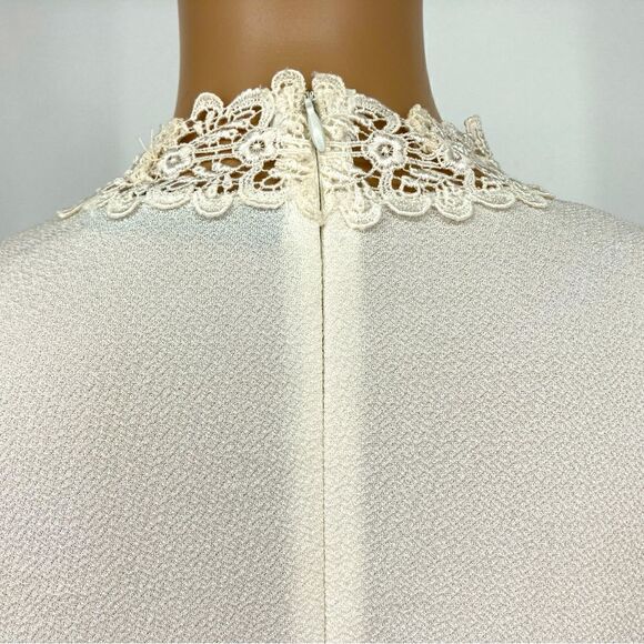 Vintage Angel Trumpet White Lace Blouse Size M - Picture 4 of 8